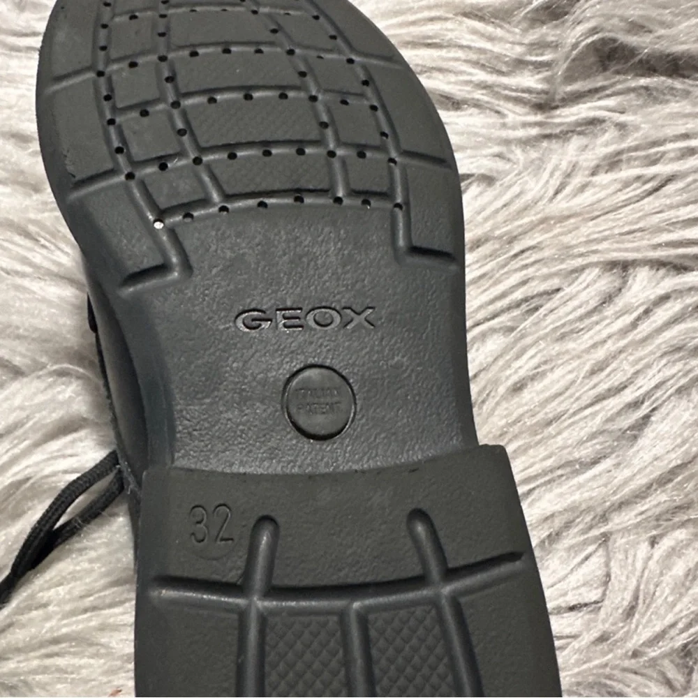 Geox Leather Unisex-Child School Uniform Dress Shoes, black size 32